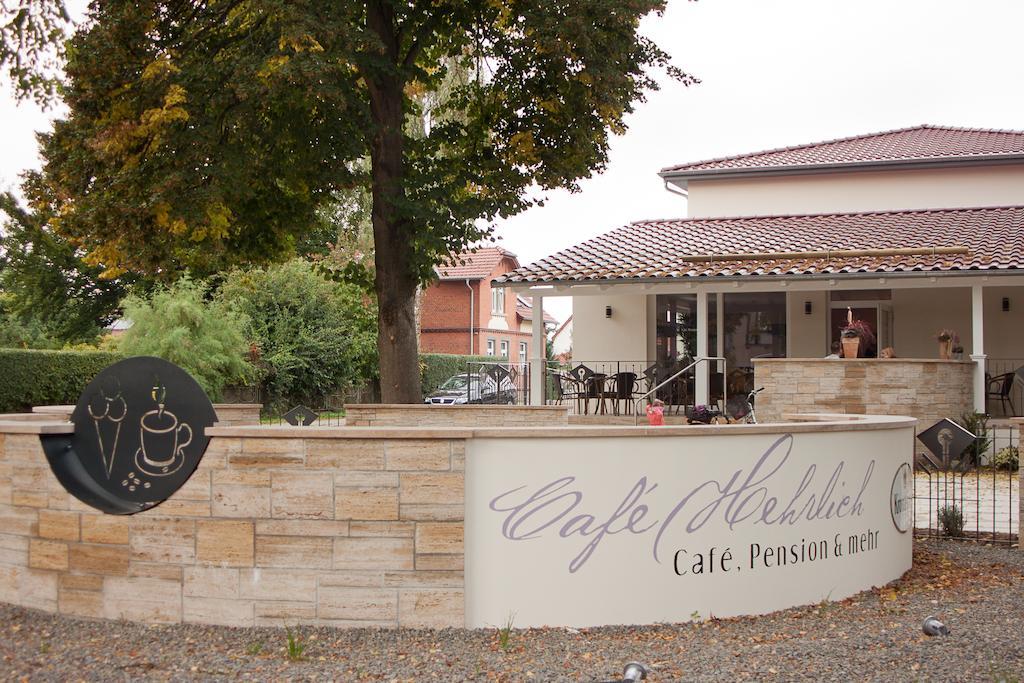 Cafe Hehrlich - Cafe, Pension & Mehr Bad Tennstedt Exterior photo
